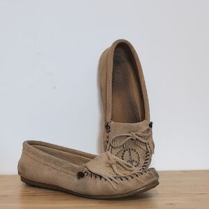 Minnetonka Peace Sign Leather Suede Moccasins Flats Shoes